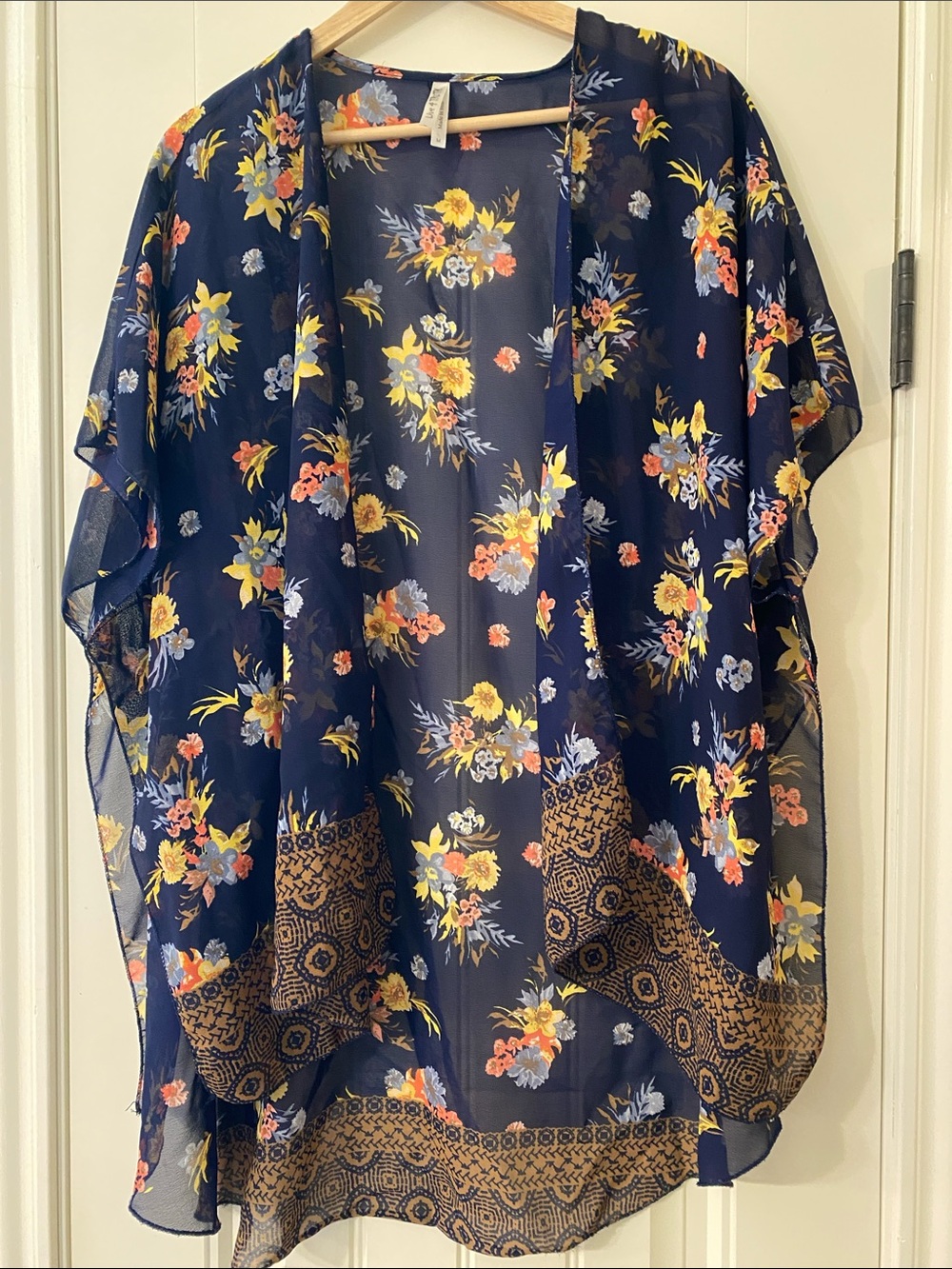 Live 4 Truth floral sheer kimono